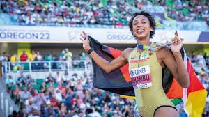 为什么很多“职业大神”最后都变成了非法平台的代理？（为何不少“职业大神”最终沦为非法平台的代理？）