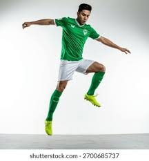 塔图姆脚踝扭伤进入更衣室：3+1坚持罚球全场高呼MVP 小萨垫脚吃恶犯